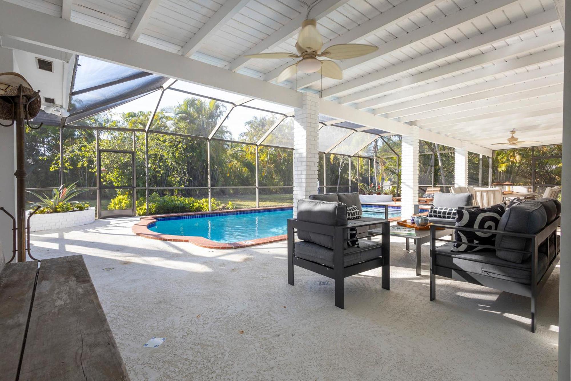 Holiday home Tranquil Heirloom Hideaway Pool In South *